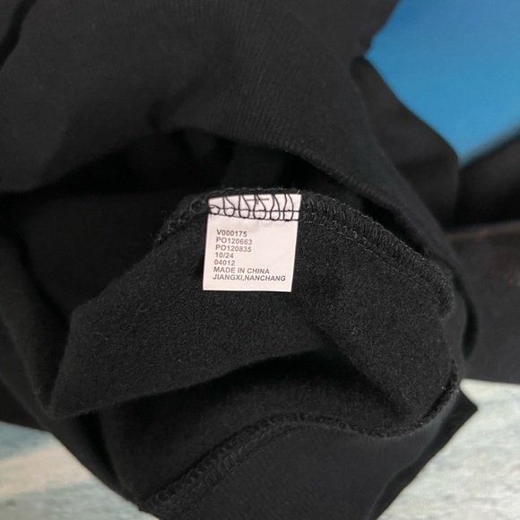 Batman Black Hoodie Women’s Pullover Graphic Logo Streetwear Sweatshirt Hero - Picture 5 of 6